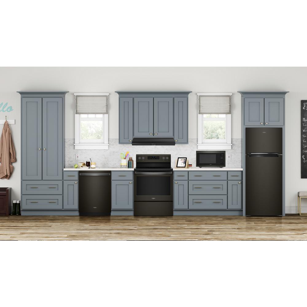 28-inch Wide Refrigerator Compatible With The EZ Connect Icemaker Kit - 18 Cu. Ft.
