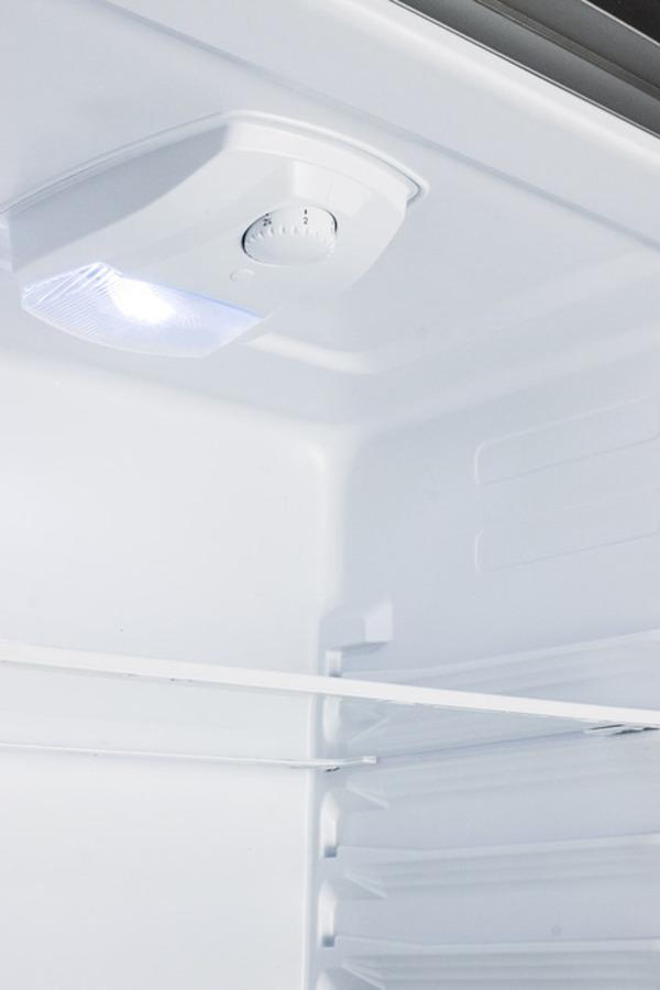 28" Wide Bottom Freezer Refrigerator