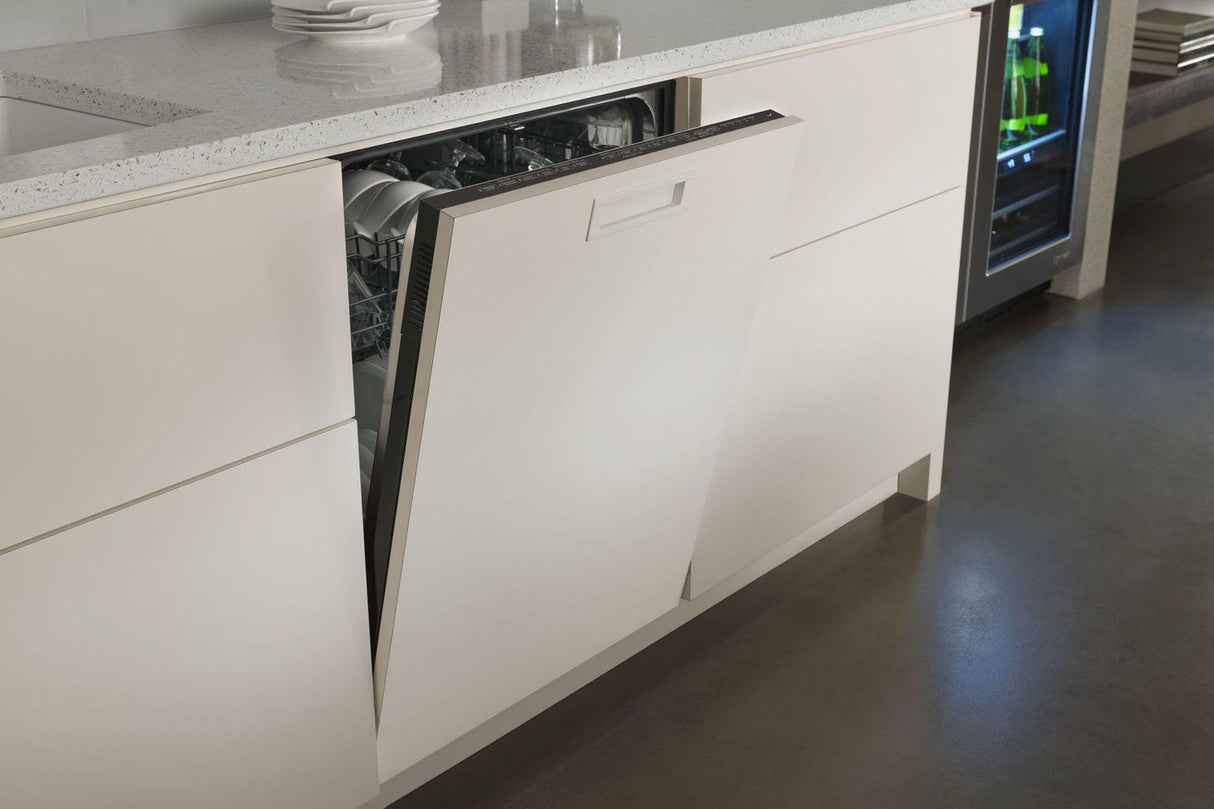 Euro-Style 24" Under Counter Beverage Center Stainless Steel