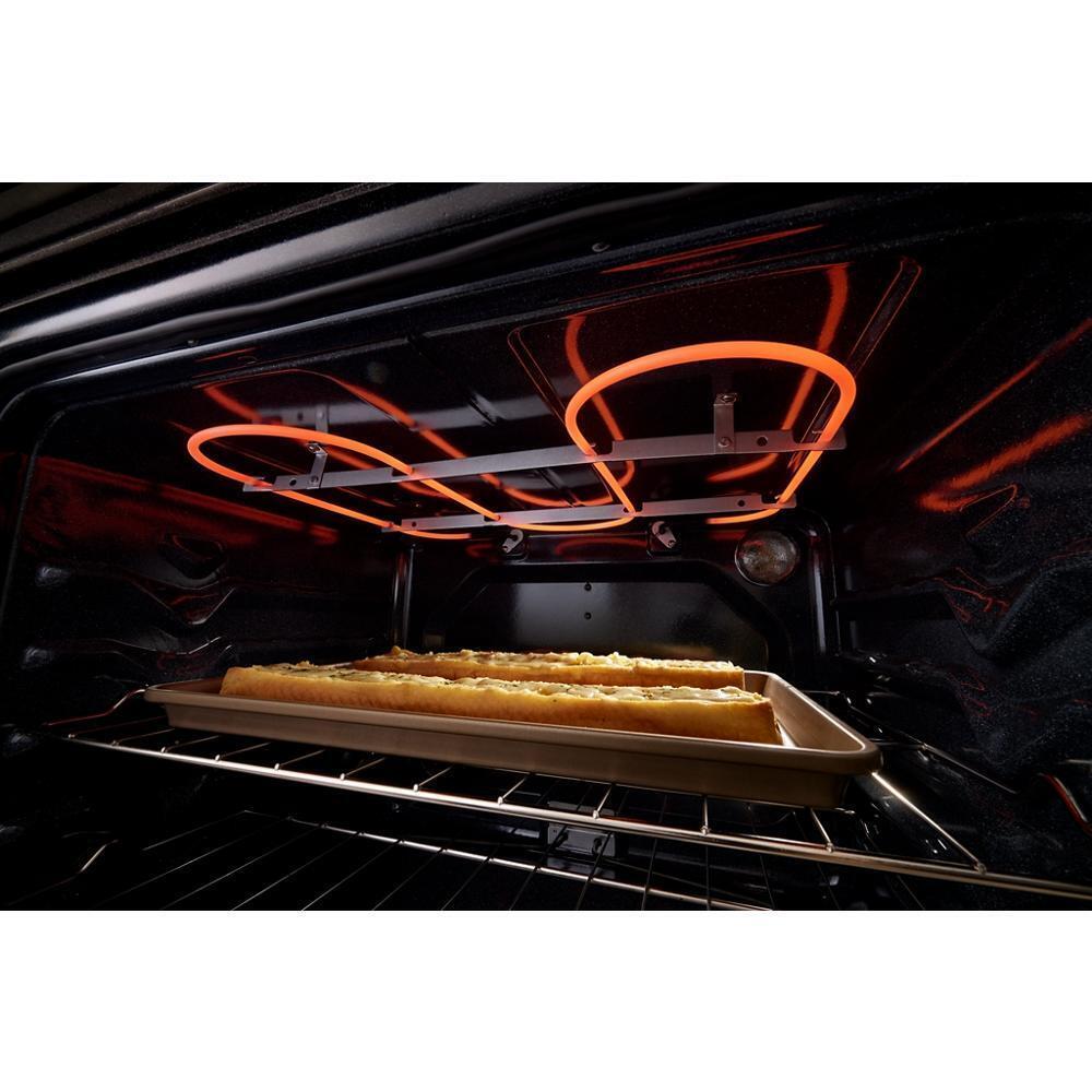 30-inch Wide Electric Range with Steam Clean - 5.3 cu. ft.