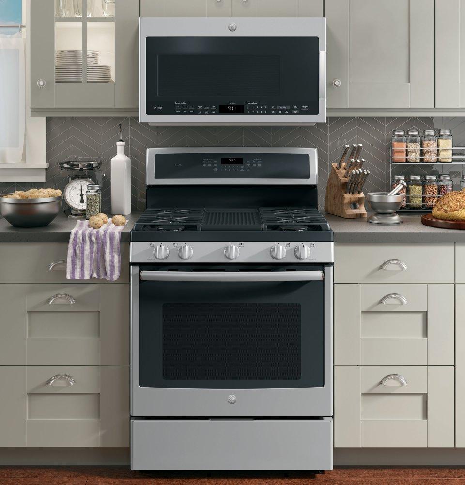 GE Profile™ 30" Free-Standing Gas Convection Range