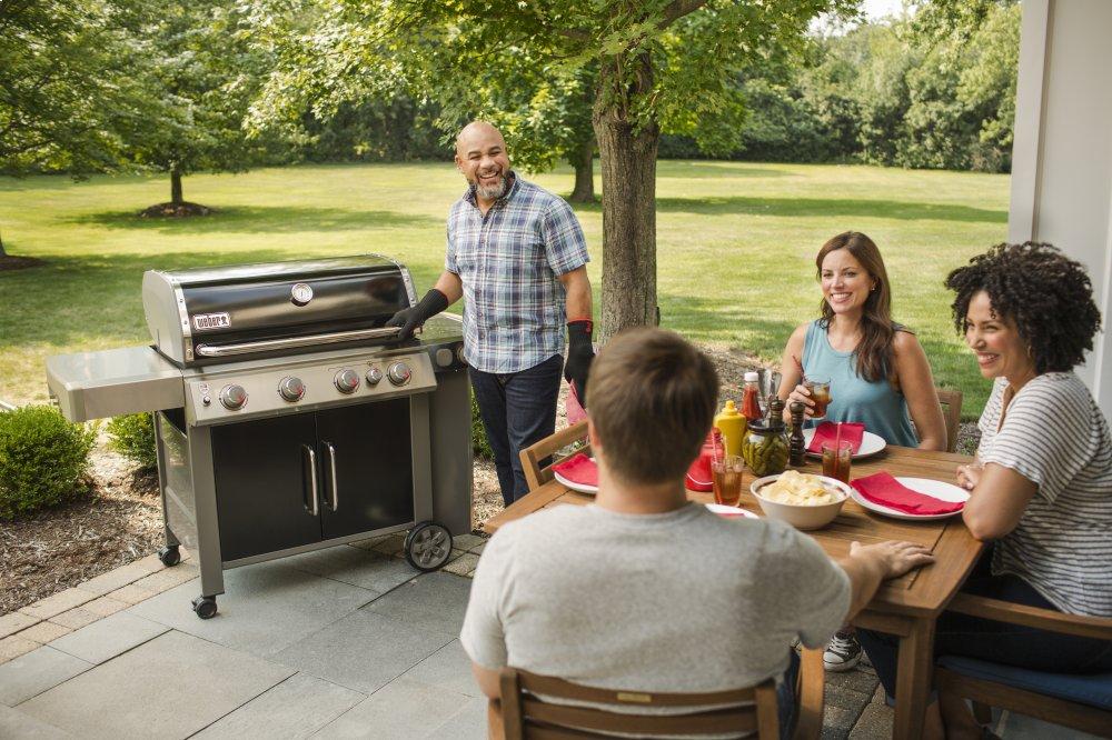 GENESIS II E-435 Gas Grill Black LP