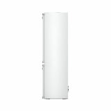 800 Series, 24" Custom Panel Bottom Freezer with Home Connect