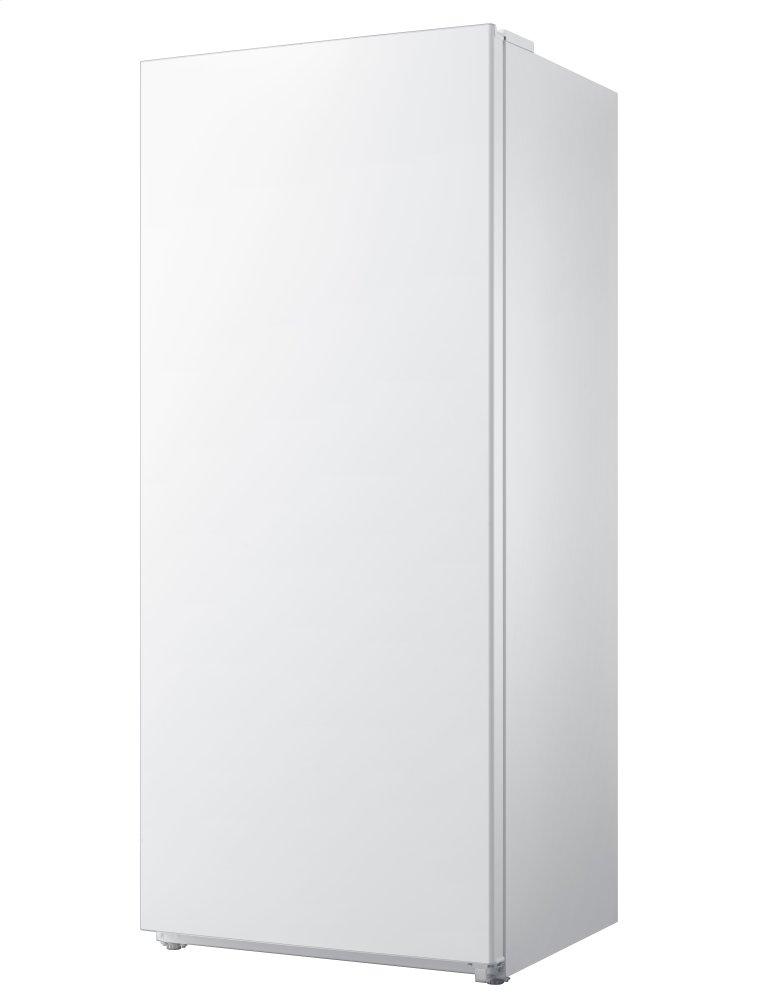 21 cu ft Upright Freezer White