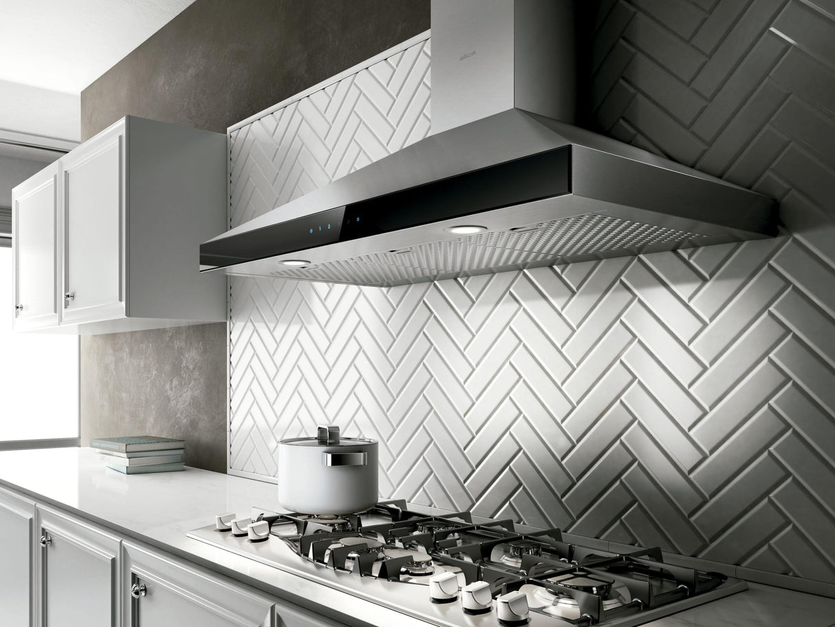 VARNA Wall Mount Range Hood 36" wide - 600CFM