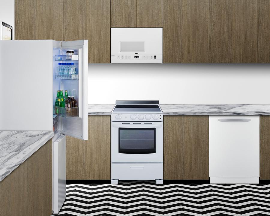 24" Wide Bottom Mount Refrigerator-freezer