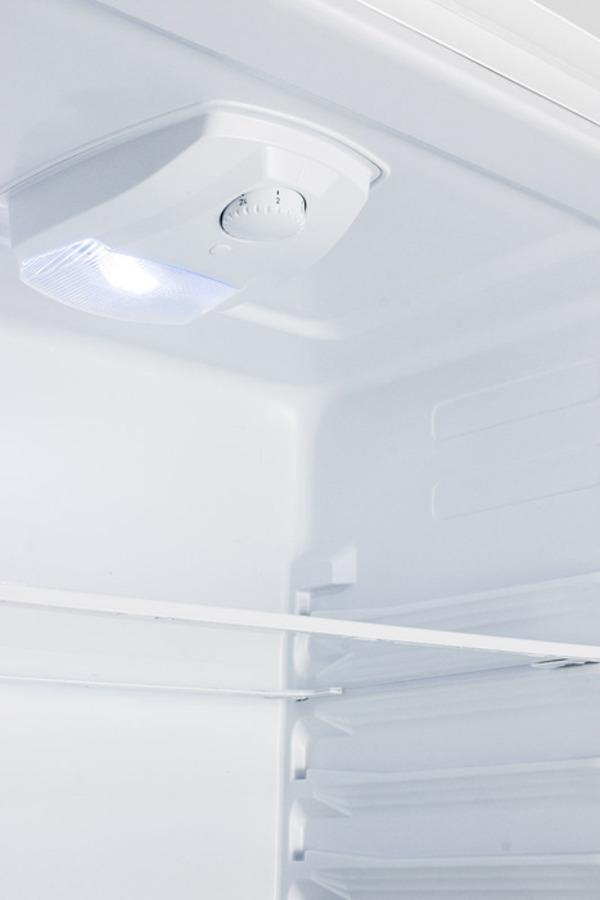 28" Wide Bottom Freezer Refrigerator