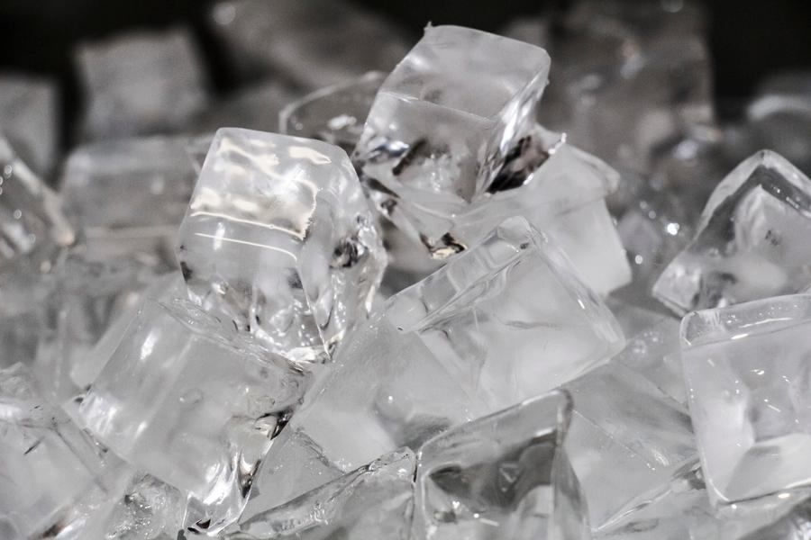 350 Lb. Commercial Ice Machine With Stainless Steel Bin