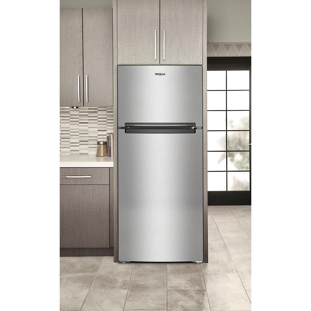 28-inch Wide Top-Freezer Refrigerator - 16.3 Cu. Ft.