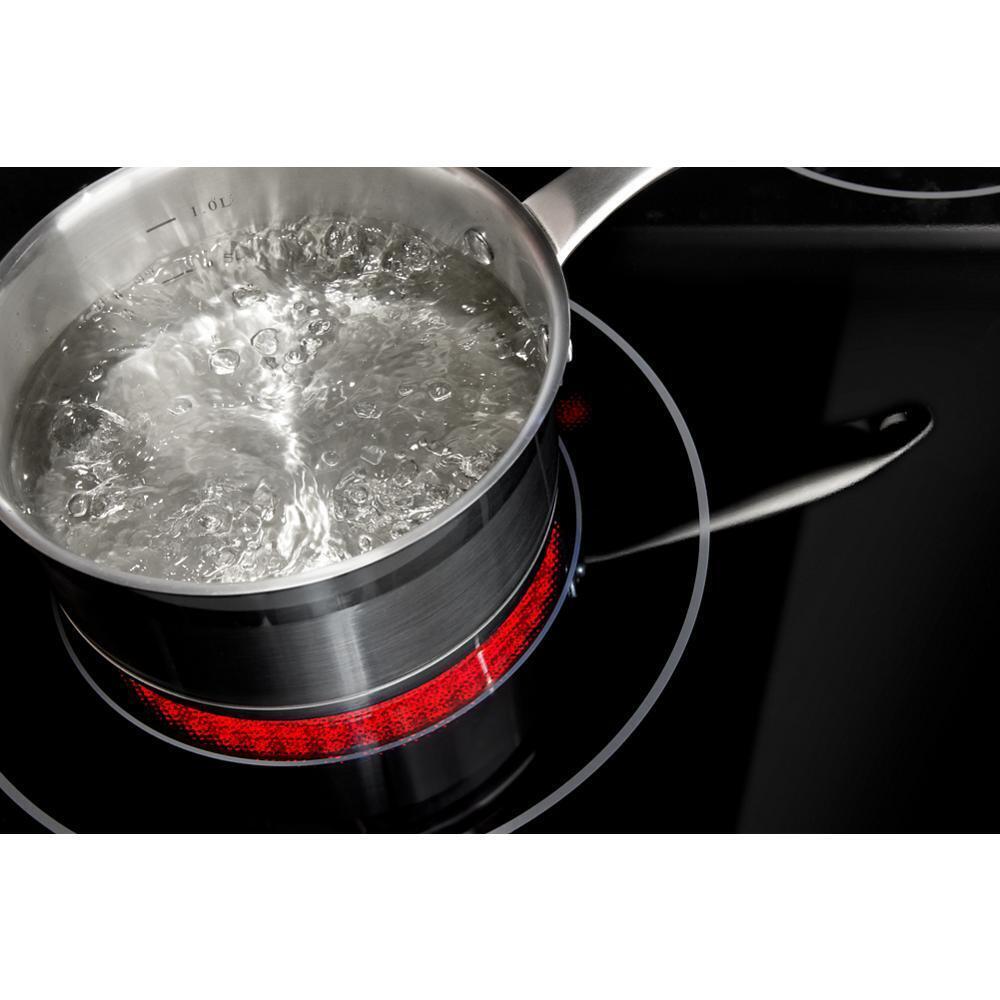 30-inch Wide Electric Range with Steam Clean - 5.3 cu. ft.