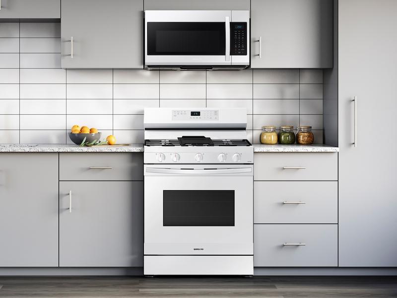 6.0 cu. ft. Smart Freestanding Gas Range with Integrated Griddle in White