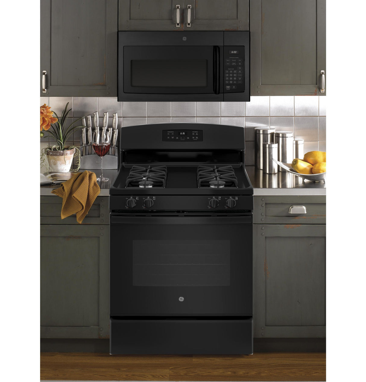 GE® 30" Free-Standing Gas Range