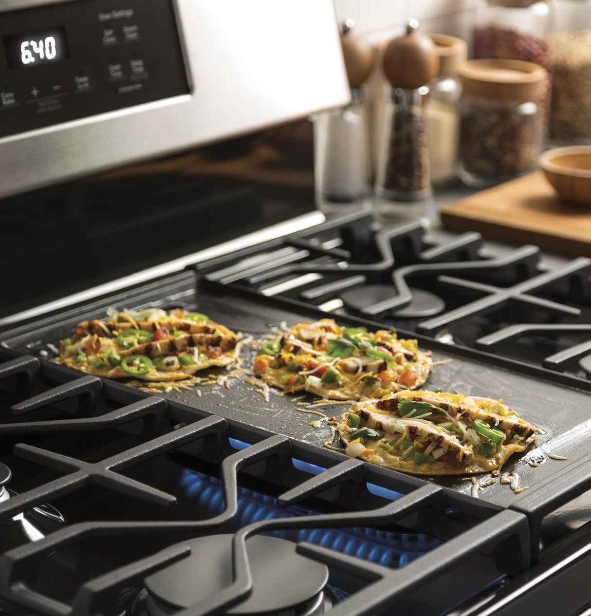 GE® 30" Free-Standing Gas Convection Range