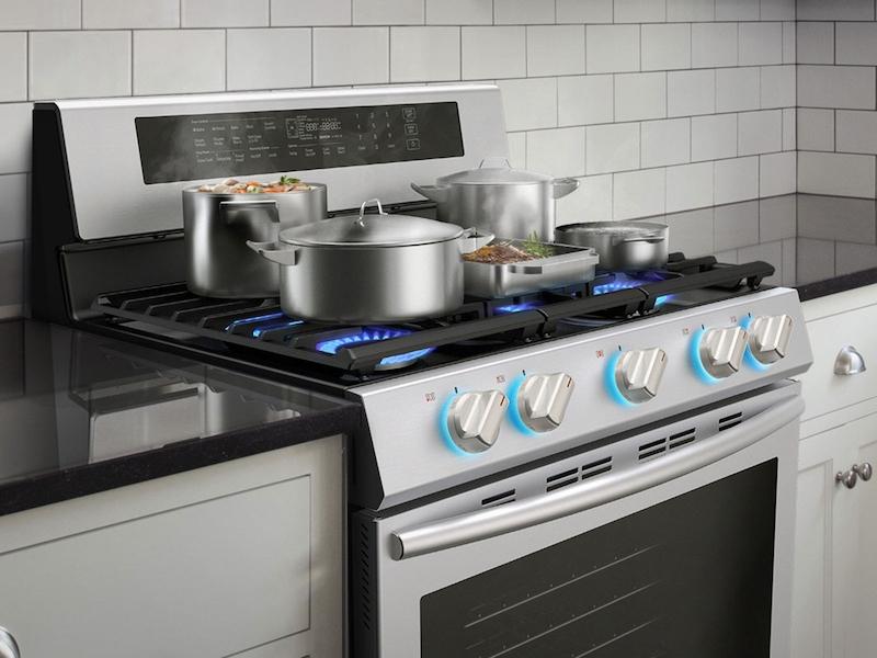 5.8 cu. ft. Freestanding Gas Range with True Convection in Stainless Steel