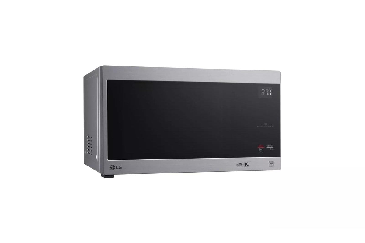 1.5 cu. ft. NeoChef™ Countertop Microwave with Smart Inverter and EasyClean®