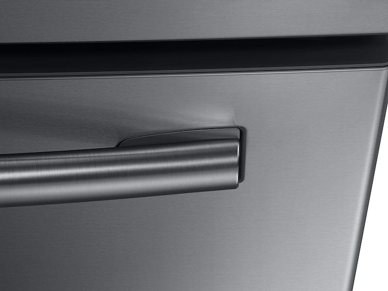 28 cu. ft. Family Hub™ 4-Door French Door Refrigerator in Black Stainless Steel