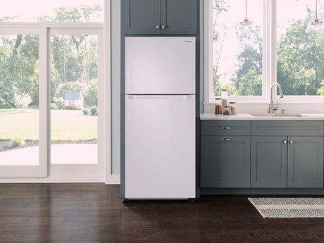 18 cu. ft. Top Freezer Refrigerator with FlexZone™ in White