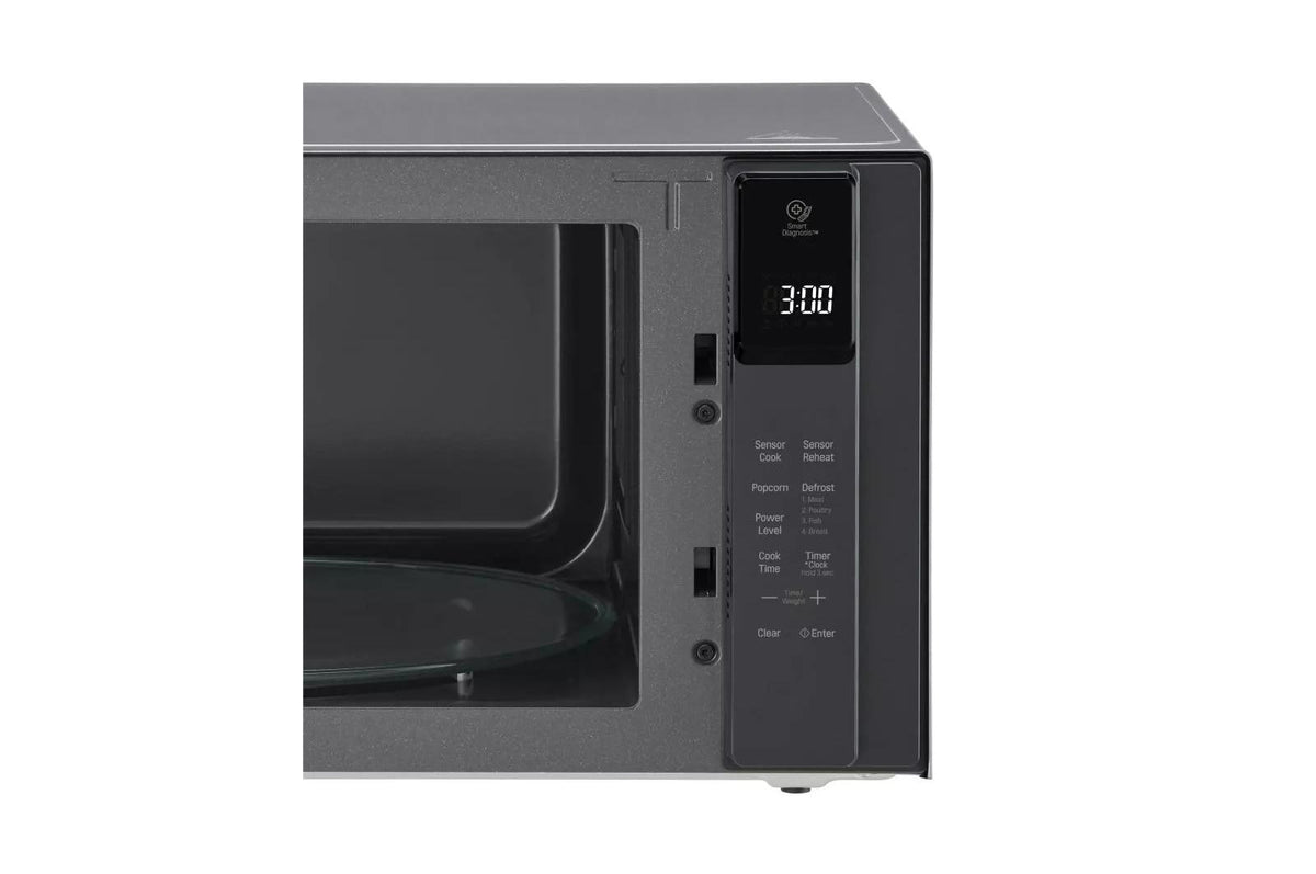 1.5 cu. ft. NeoChef™ Countertop Microwave with Smart Inverter and EasyClean®