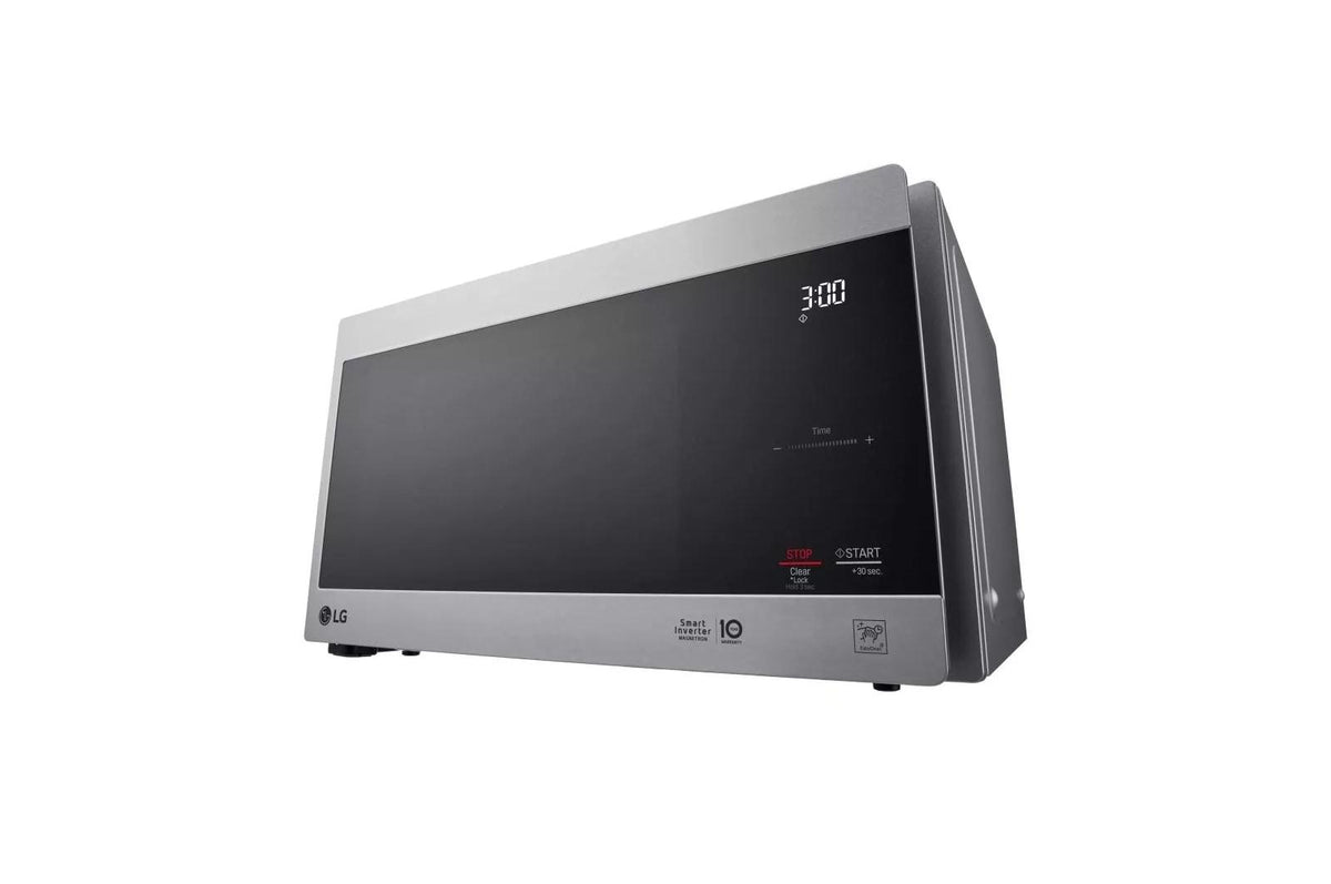 0.9 cu. ft. NeoChef™ Countertop Microwave with Smart Inverter and EasyClean®